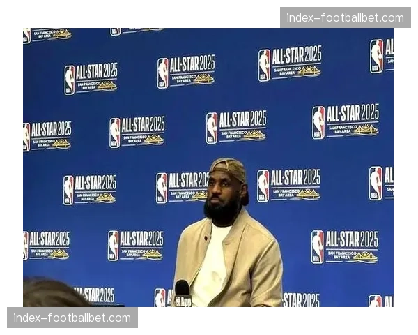 NBA:勒布朗·詹姆斯因脚踝伤势确认缺席未来两周比赛