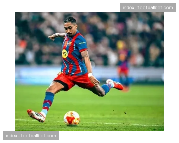 巴萨1-0小胜国际米兰，拉菲尼亚打入全场唯一进球