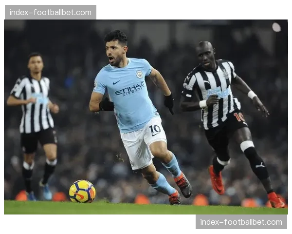 莱比锡前锋塞斯科的跑位热图分析:现代中锋的活动范围变迁 莱比锡前锋塞斯科的跑位热图分析:现代中锋的活动范围变迁