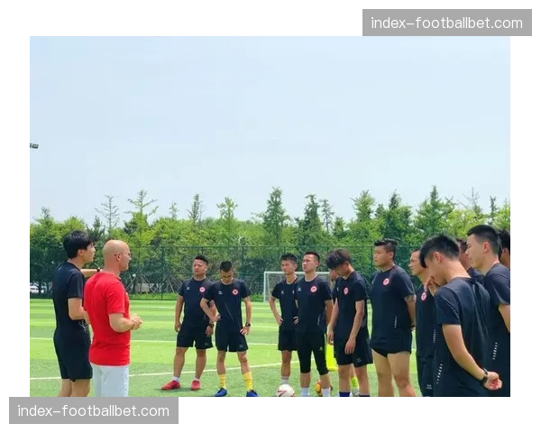 教练培训:欧足联Pro级证书课程新增“现代进攻空间理论”模块 教练培训:欧足联Pro级证书课程新增“现代进攻空间理论”模块